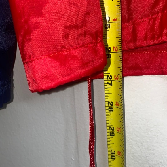 🪸Vintage Adidas windbreaker from the 80’s! - Picture 9 of 11